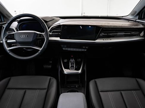 Used 2024 Audi Q4 e-tron Prestige AWD/4WD image 35