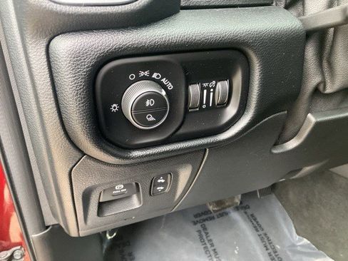 Certified 2021 RAM 1500 Laramie image 7