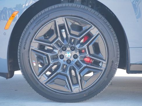 New 2026 BMW iX xDrive45 w/ M Sport Package image 5