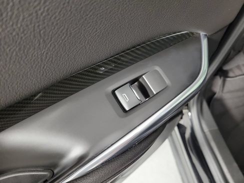 Used 2021 Cadillac XT4 Sport w/ Cold Weather Package FWD image 14