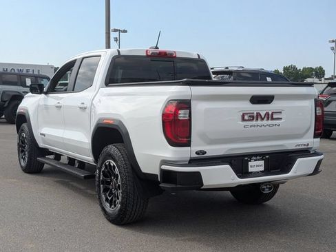 Used 2026 GMC Canyon AT4 w/ Technology Plus Package AWD/4WD image 5