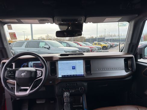 Used 2022 Ford Bronco Outer Banks image 29