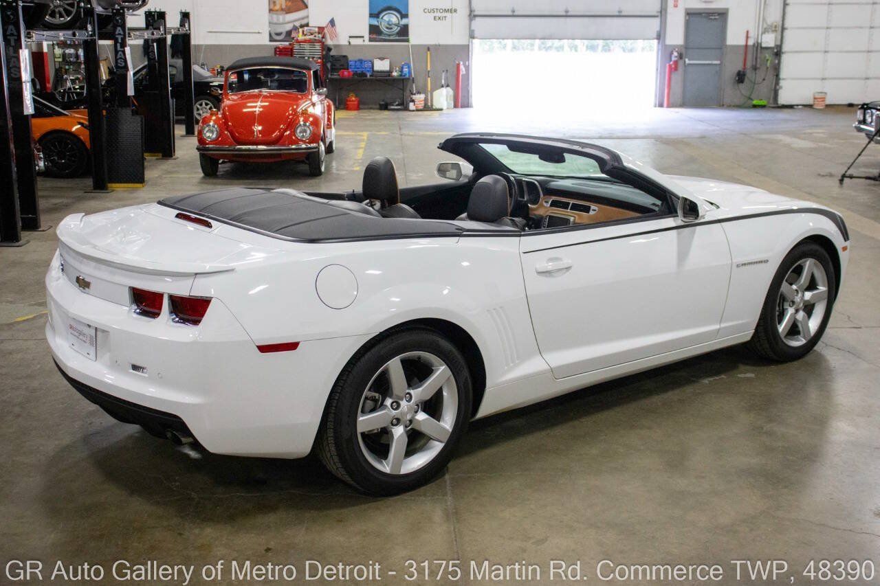 Used 2013 Chevrolet Camaro LT RWD image 8