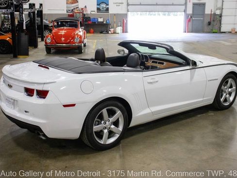 Used 2013 Chevrolet Camaro LT RWD image 8