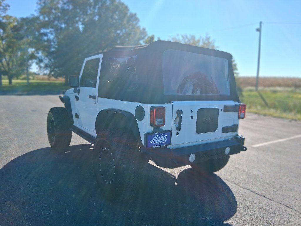 Used 2016 Jeep Wrangler Sport AWD/4WD image 6