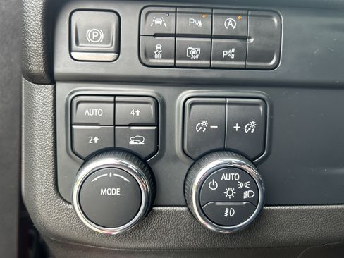 Used 2025 Chevrolet Tahoe RST w/ Comfort Package AWD/4WD image 54