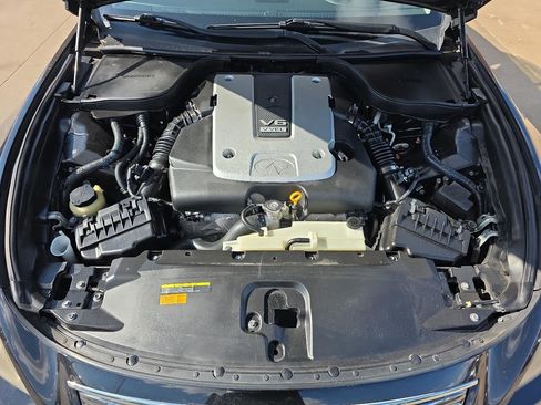 Used 2011 INFINITI G37 Convertible w/ Premium Pkg RWD image 29