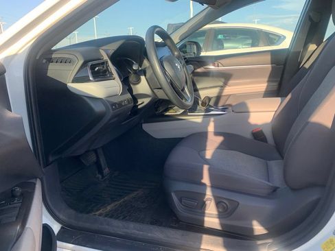 Used 2021 Toyota Camry LE FWD image 7