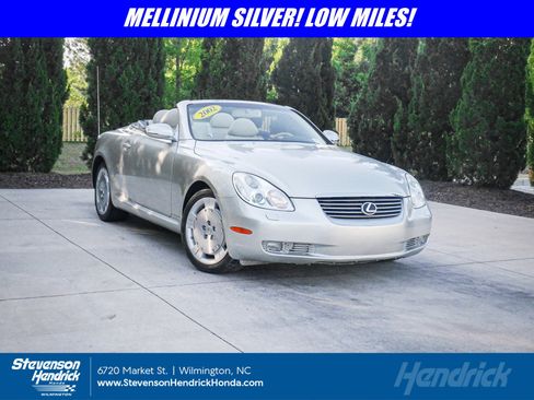Used 2002 Lexus SC 430 Convertible image 1