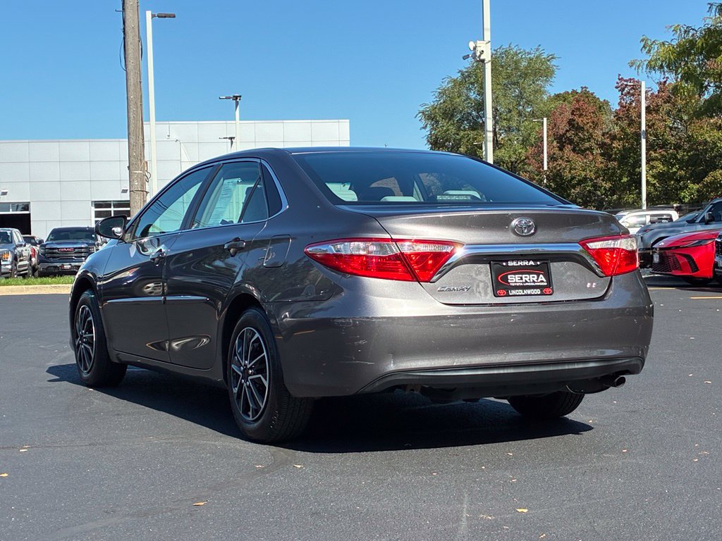 Used 2015 Toyota Camry LE FWD image 7