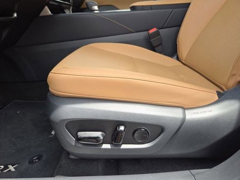 Certified 2025 Lexus RX 350 Premium w/ Accessory Package (Z1) FWD image 24