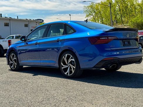 Used 2023 Volkswagen Jetta GLI Autobahn FWD image 5
