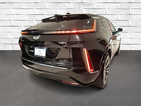Certified 2024 Cadillac Lyriq Luxury RWD image 5