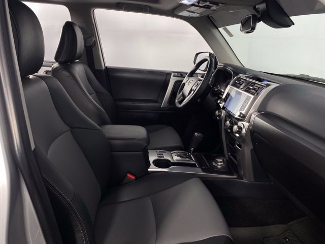 Used 2024 Toyota 4Runner SR5 Premium w/ Moonroof Package AWD/4WD image 15