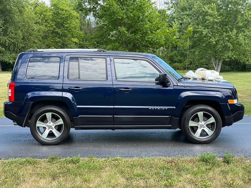 Used 2016 Jeep Patriot High Altitude FWD image 4