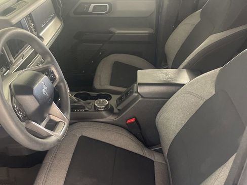 Used 2021 Ford Bronco 4-Door AWD/4WD image 3