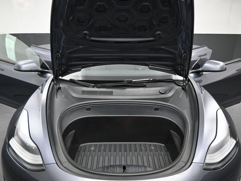 Used 2023 Tesla Model 3 Standard Range RWD image 34