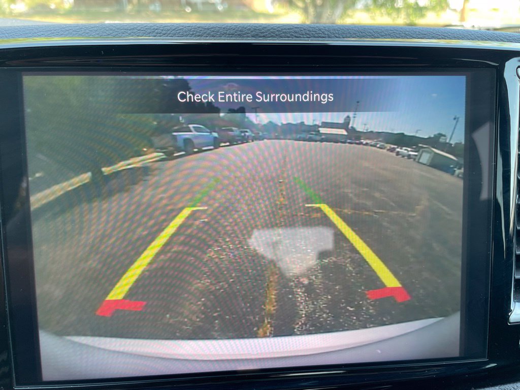 Used 2026 Chrysler Pacifica Limited FWD image 25