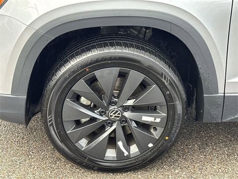 Used 2024 Volkswagen Taos S image 20