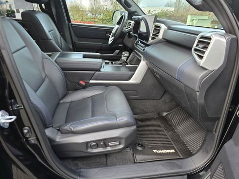 Used 2023 Toyota Tundra Platinum image 11