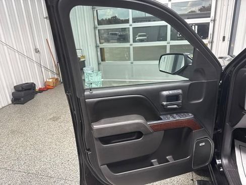 Used 2017 GMC Sierra 1500 SLT w/ SLT Premium Package AWD/4WD image 7