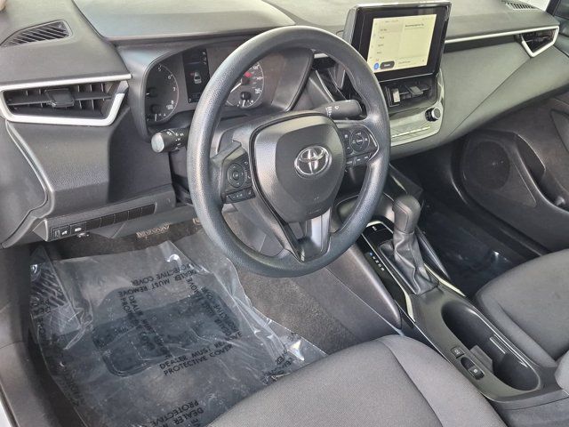 Used 2025 Toyota Corolla LE FWD image 17