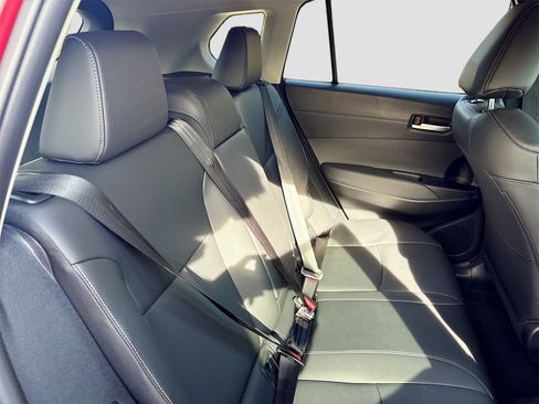 Used 2024 Toyota Corolla Cross XLE image 29