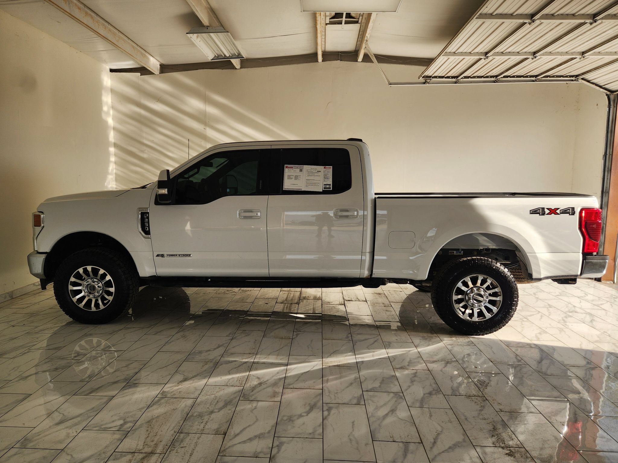 Used 2022 Ford F250 Lariat w/ Lariat Value Package AWD/4WD image 4