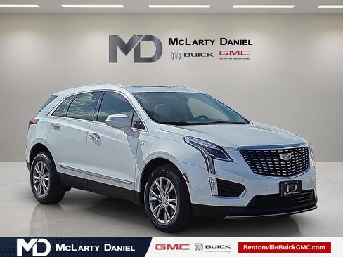 Certified 2021 Cadillac XT5 Premium Luxury image 1