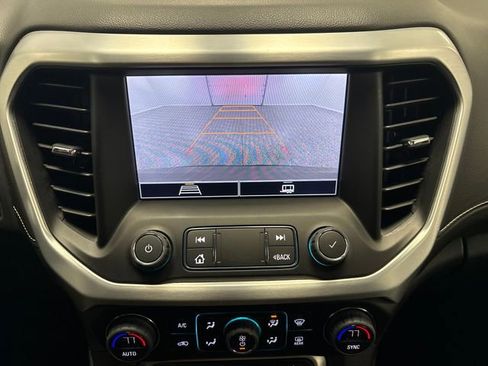 Used 2023 GMC Acadia SLE w/ Driver Convenience Package image 38