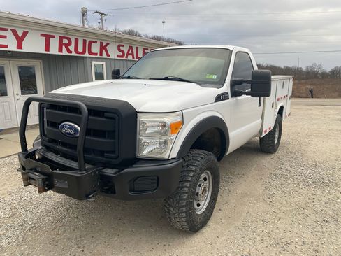 Used 2012 Ford F250 XL w/ XL Value Pkg image 2