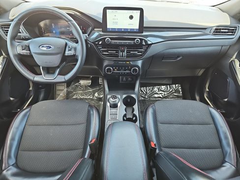 Used 2024 Ford Escape ST-Line AWD/4WD image 9