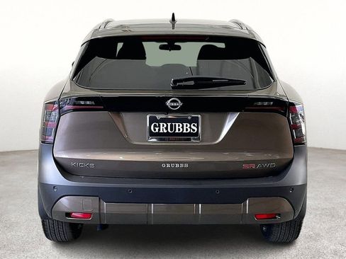 New 2026 Nissan Kicks SR w/ SR Premium Package image 7
