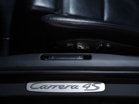 Used 2013 Porsche 911 Carrera 4S AWD/4WD image 17