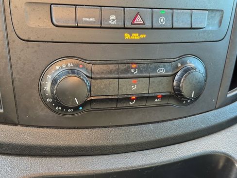 Used 2020 Mercedes-Benz Metris image 30