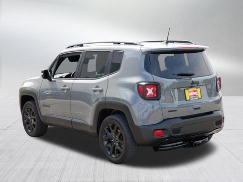 Used 2022 Jeep Renegade Altitude w/ Convenience Group AWD/4WD image 5