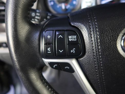 Used 2018 Toyota Sienna XLE w/ Protection Package image 33