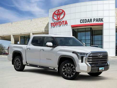 Used 2025 Toyota Tundra Limited image 1