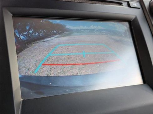Used 2017 Toyota Camry SE FWD image 6