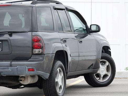 Used 2007 Chevrolet TrailBlazer LS w/ LS Preferred Equipment Group AWD/4WD image 23