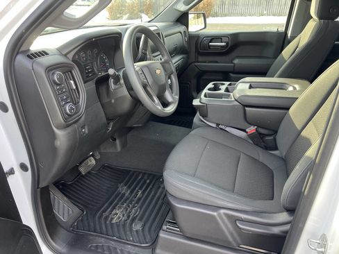 Used 2021 Chevrolet Silverado 1500 Custom image 14