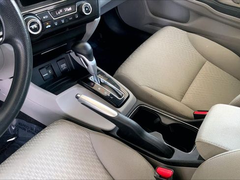 Used 2015 Honda Civic EX image 17