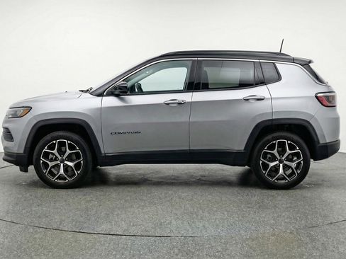 Used 2025 Jeep Compass Limited AWD/4WD image 5