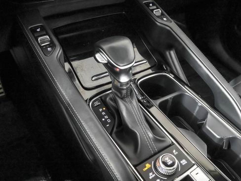 Used 2022 Kia Telluride SX w/ SX Prestige Package image 35