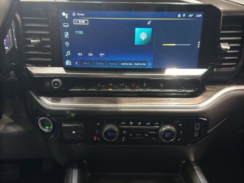 Used 2025 Chevrolet Silverado 2500 LTZ w/ Trail Boss Package image 31