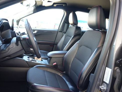 Used 2025 Ford Escape ST-Line FWD image 17