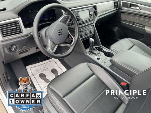 Used 2023 Volkswagen Atlas Cross Sport SE FWD image 16