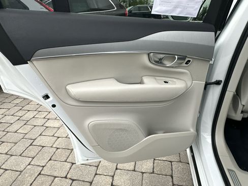 Used 2023 Volvo XC90 B5 Core w/ Climate Package AWD/4WD image 20