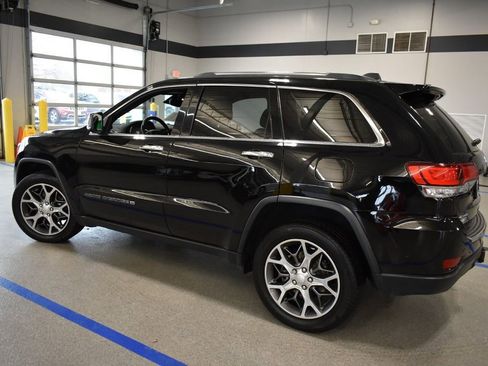 Used 2022 Jeep Grand Cherokee Limited w/ Technology Group image 8