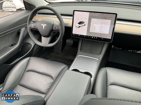 Used 2021 Tesla Model 3 Standard Range Plus image 55